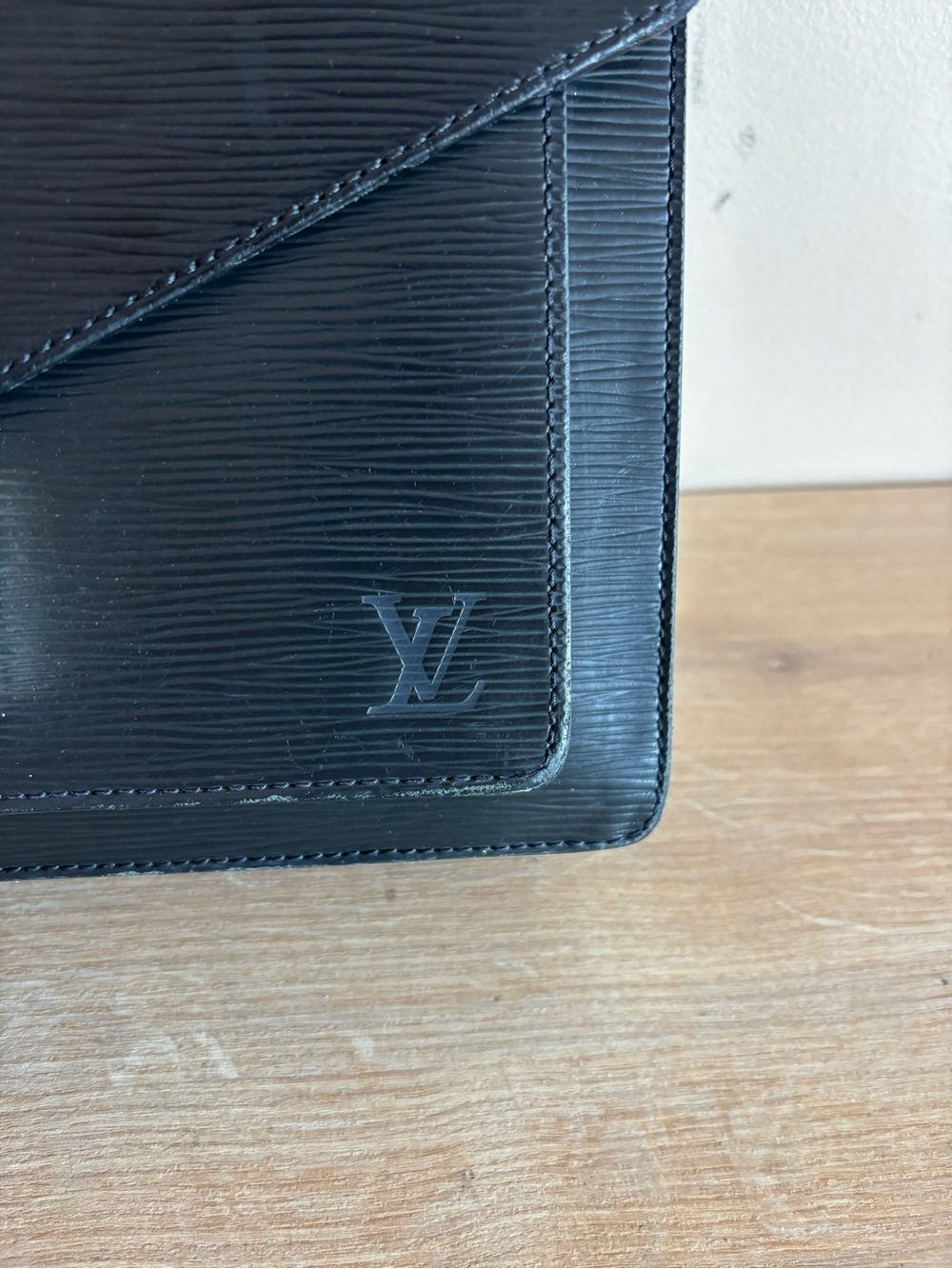Authentic Louis Vuitton black epi  leather tote - Picture 3 of 9